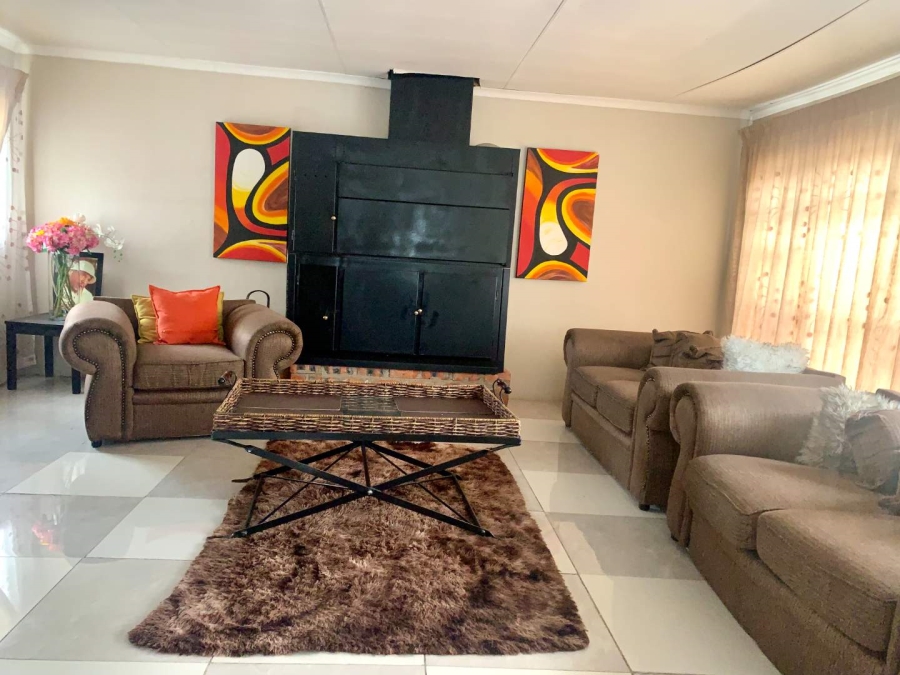 3 Bedroom Property for Sale in Vista Park Free State